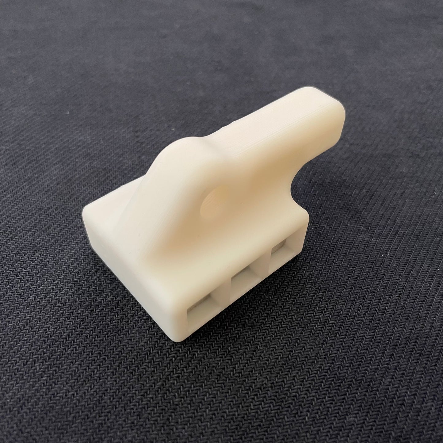 Vali, the universal and super strong magnetic holder