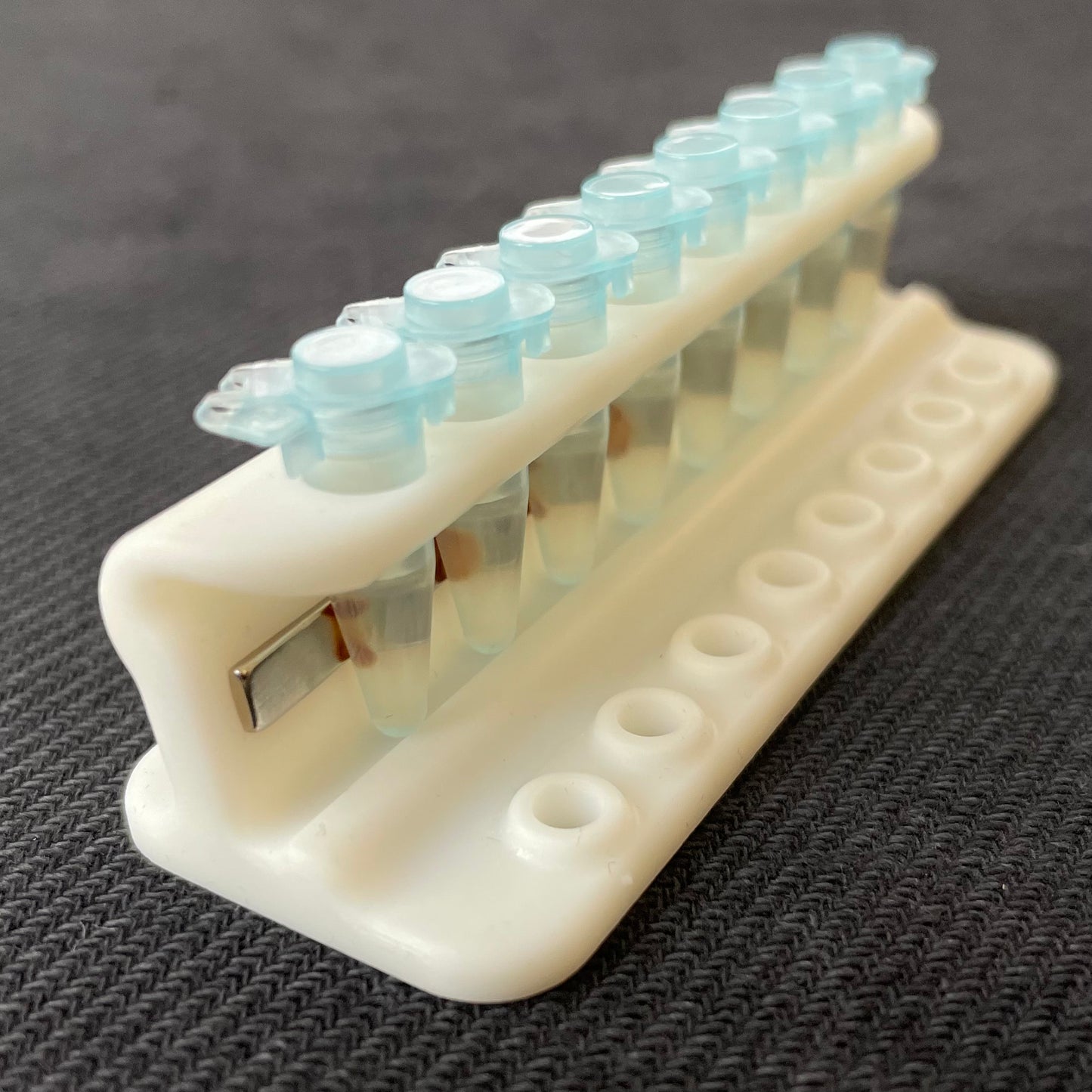 Side view on the rack with tubes loaded