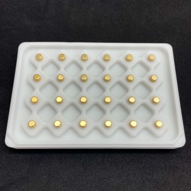 Dieter, the Magnetic Separation Rack for 96-Microwell and Deepwell Plates