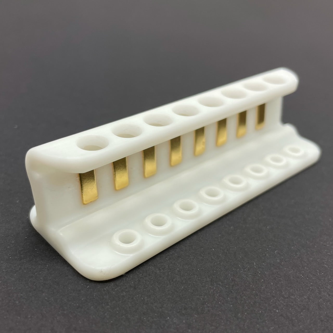 A magnetic rack for 8 PCR tubes or one PCR strip