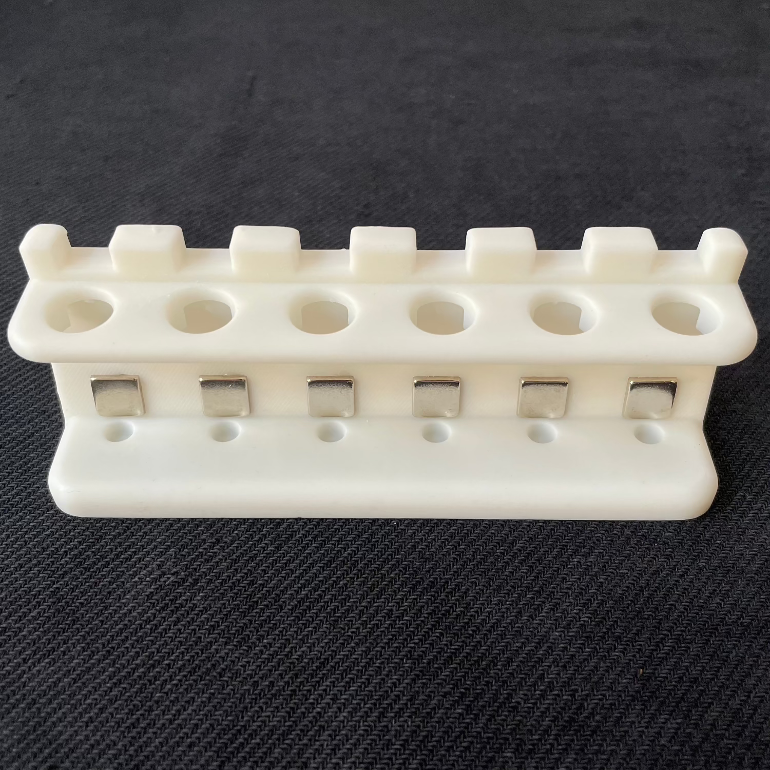 Custom Magnetic separation rack for 1.5 ml tubes – The Custom-Lab Institute